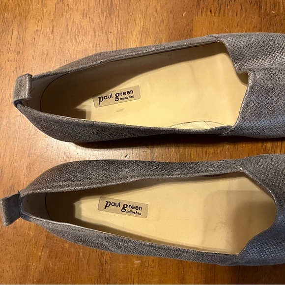 PAUL GREEN ~ Perry Flat in Gold Metallic Perforated Leather - Picture 5 of 8